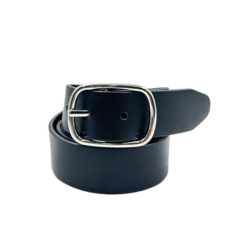 Reversible belt for men.